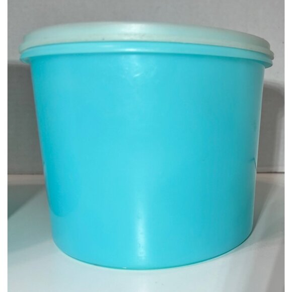 Vtg ACTION Ind Inc Plastic Storage Containers Blue w/ lid Circular - Picture 4 of 8